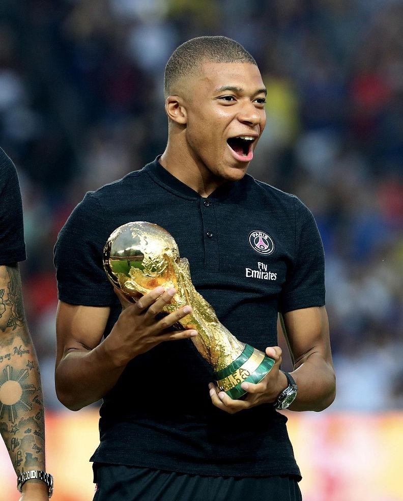 [中超]前场一挑四 吴曦劲射扳回一城