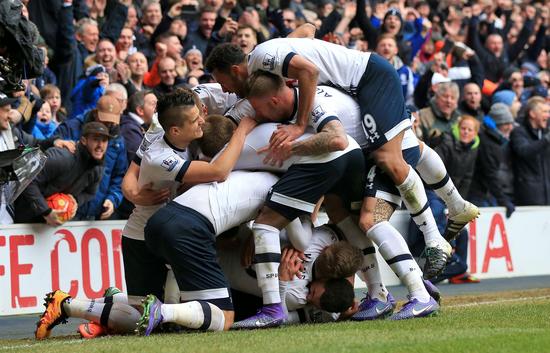 格林正负值-10勇士赢球！库里31+7+7，梅尔顿13中8轰22分打脸质疑！