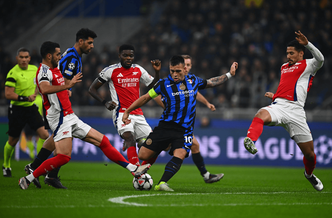 西甲第18轮吉罗纳2-1客胜马略卡，齐甘科夫破门瓦纳特点射