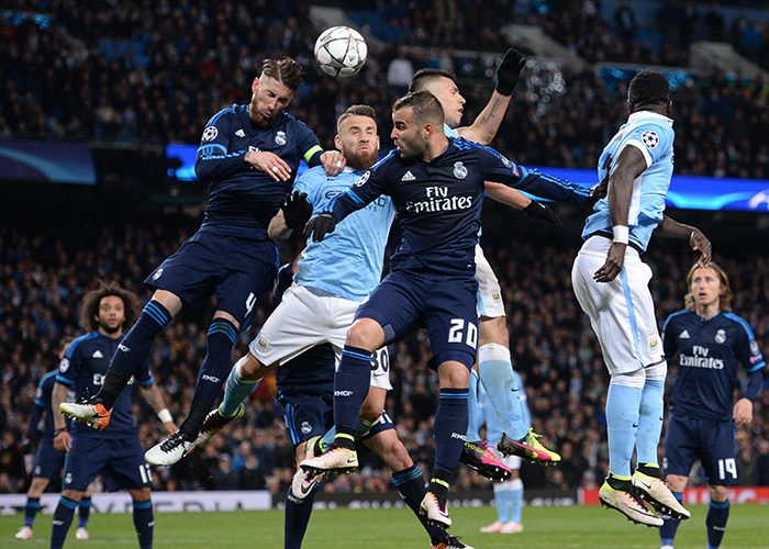 《亲女儿！《明日方舟》1／7阿米娅 报童手办开启预定》